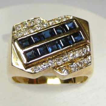 Sapphire & Diamond Mans 14kt Yellow Gold Ring