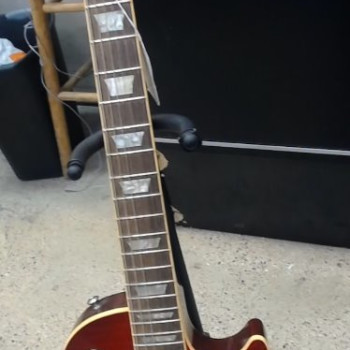 Gibson Standard Heritage Les Paul Electric Guitar- Sunburst 