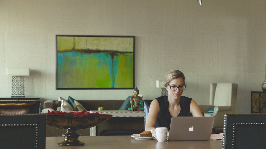 How to Grow Your Side Hustle into a Successful Business