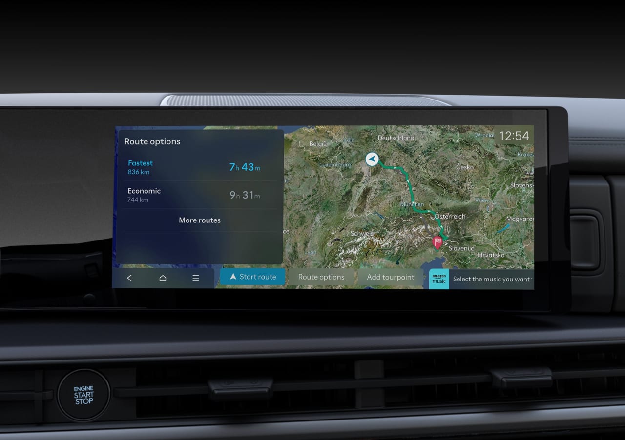 Pantalla táctil del Hyundai SANTA FE con opciones de ruta y mapa
