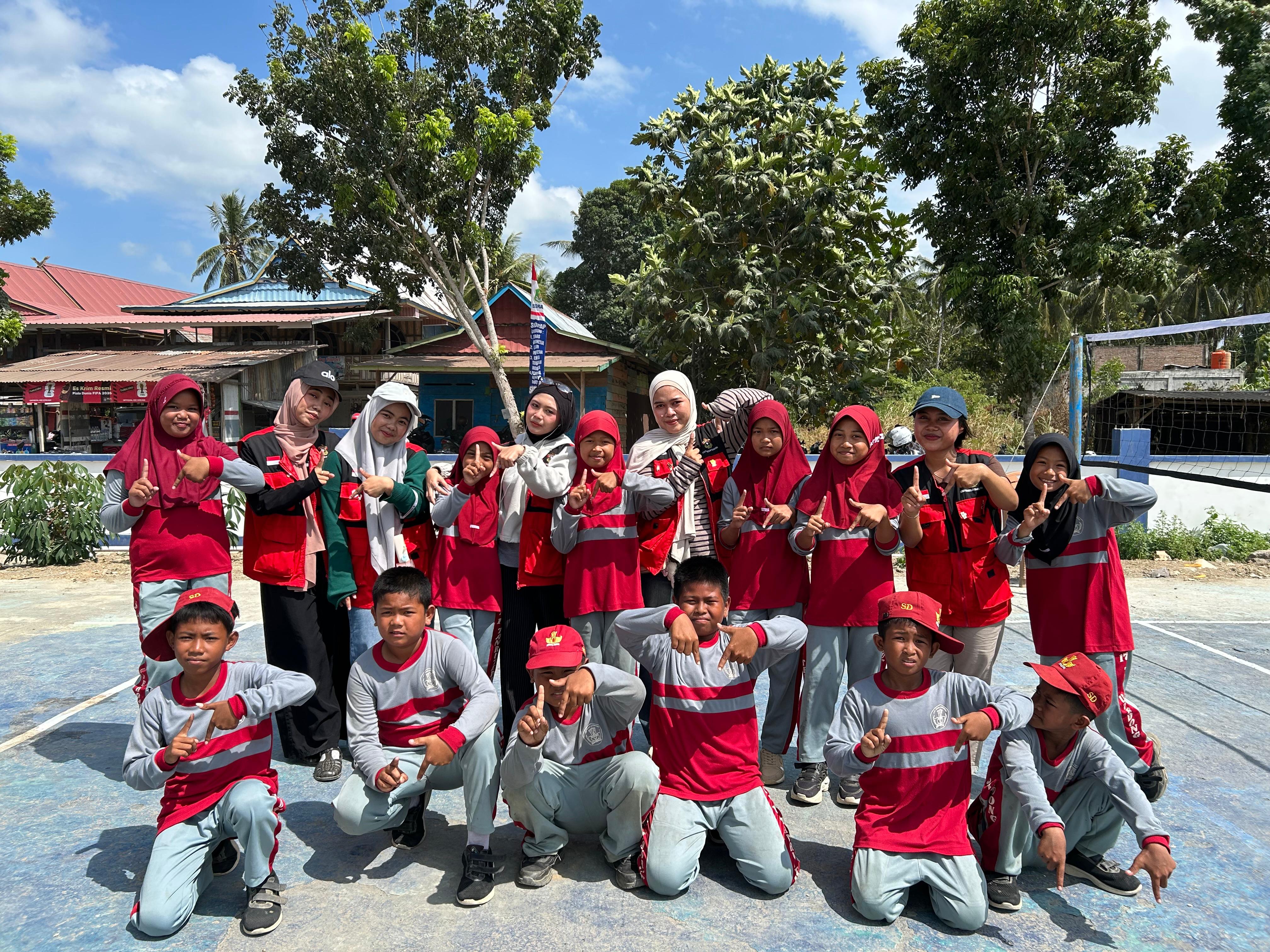 Semarak HUT KE-81 RI Bersama Adik-Adik SDN 17 Tanrutedong