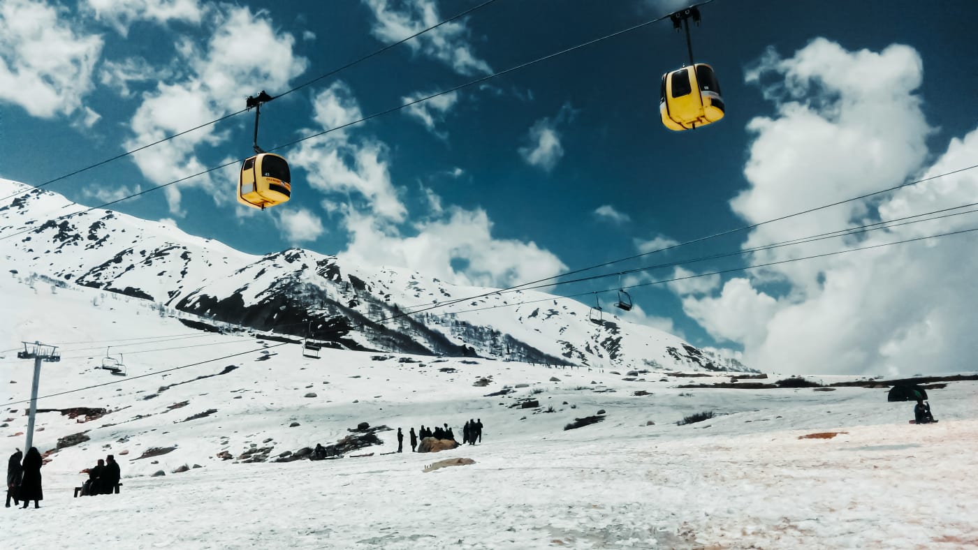 Jannat-e-Kashmir Deluxe Tour Package