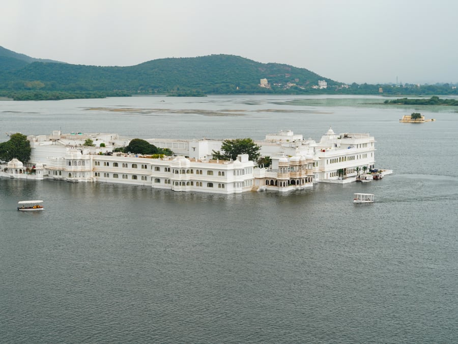 Taj & Rajputana Tour Package from Delhi