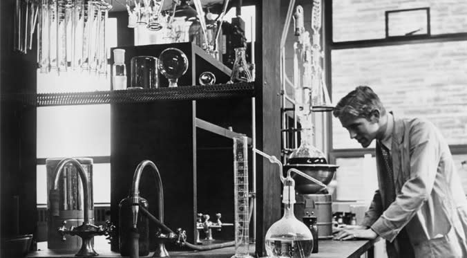 Old_Scientist_676x373