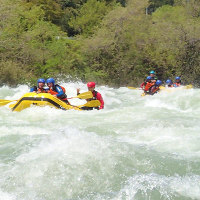 大波ウエーブ - みなかみ ラフティングツアーのハイライト