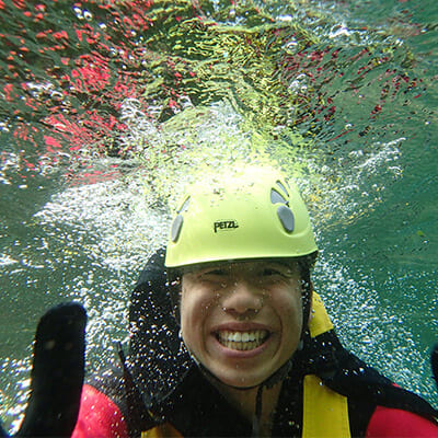 クリアな水質でリフレッシュ！ - みなかみ キャニオニングツアーのハイライト