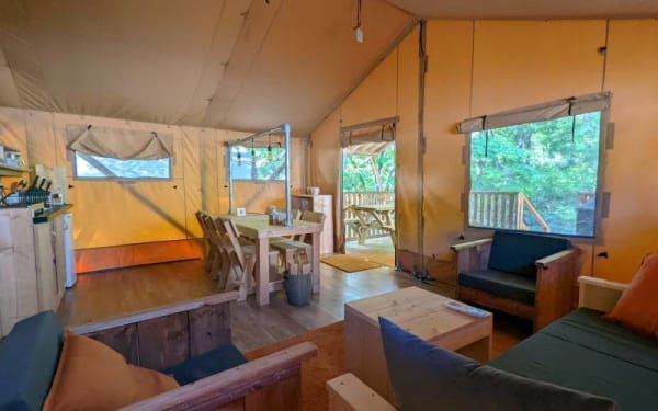 サンシャイン　グランピング