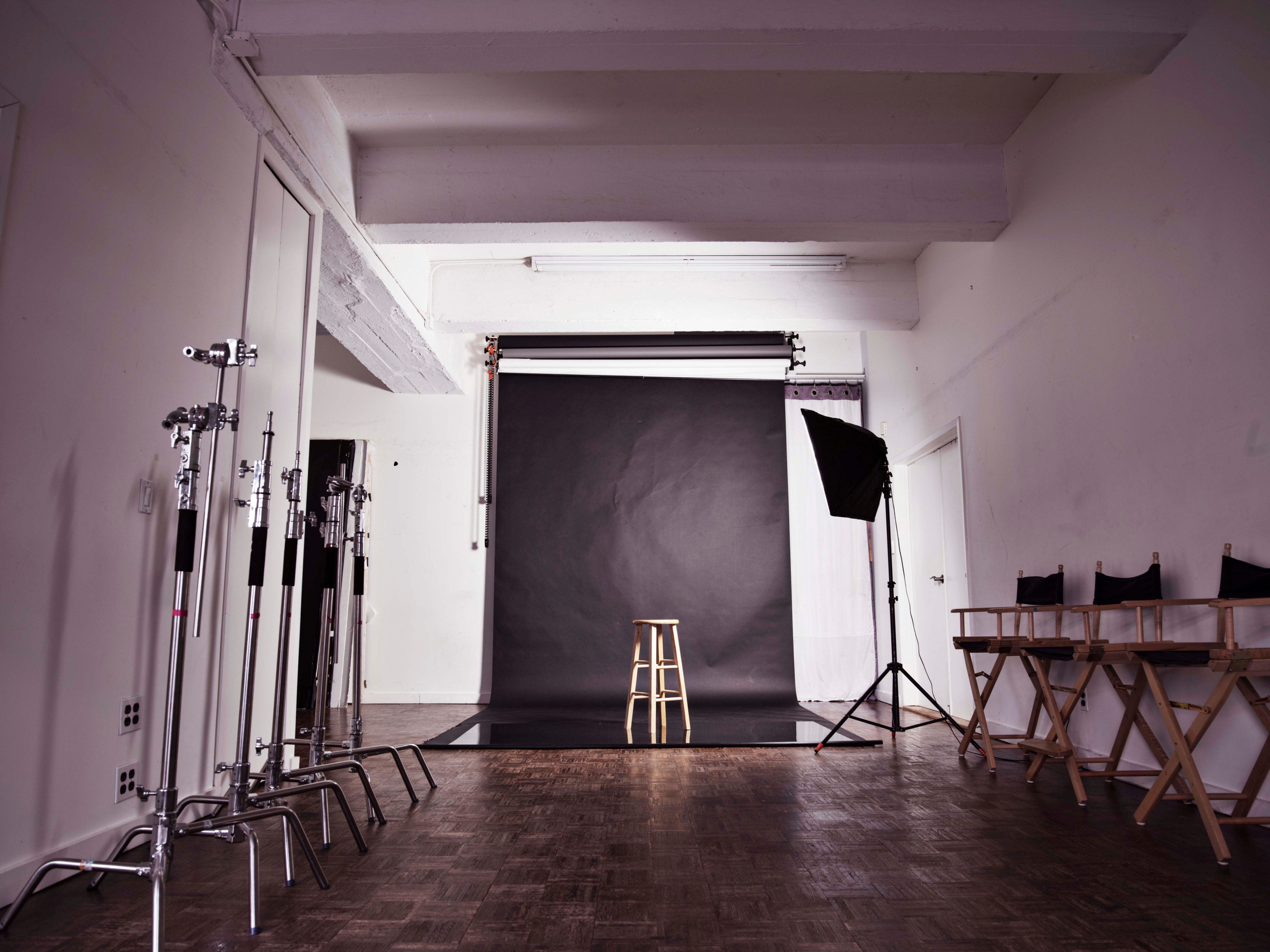 West 42nd Street Photo Studio with high ceilings and great natural light, New  York, NY | Production | Peerspace