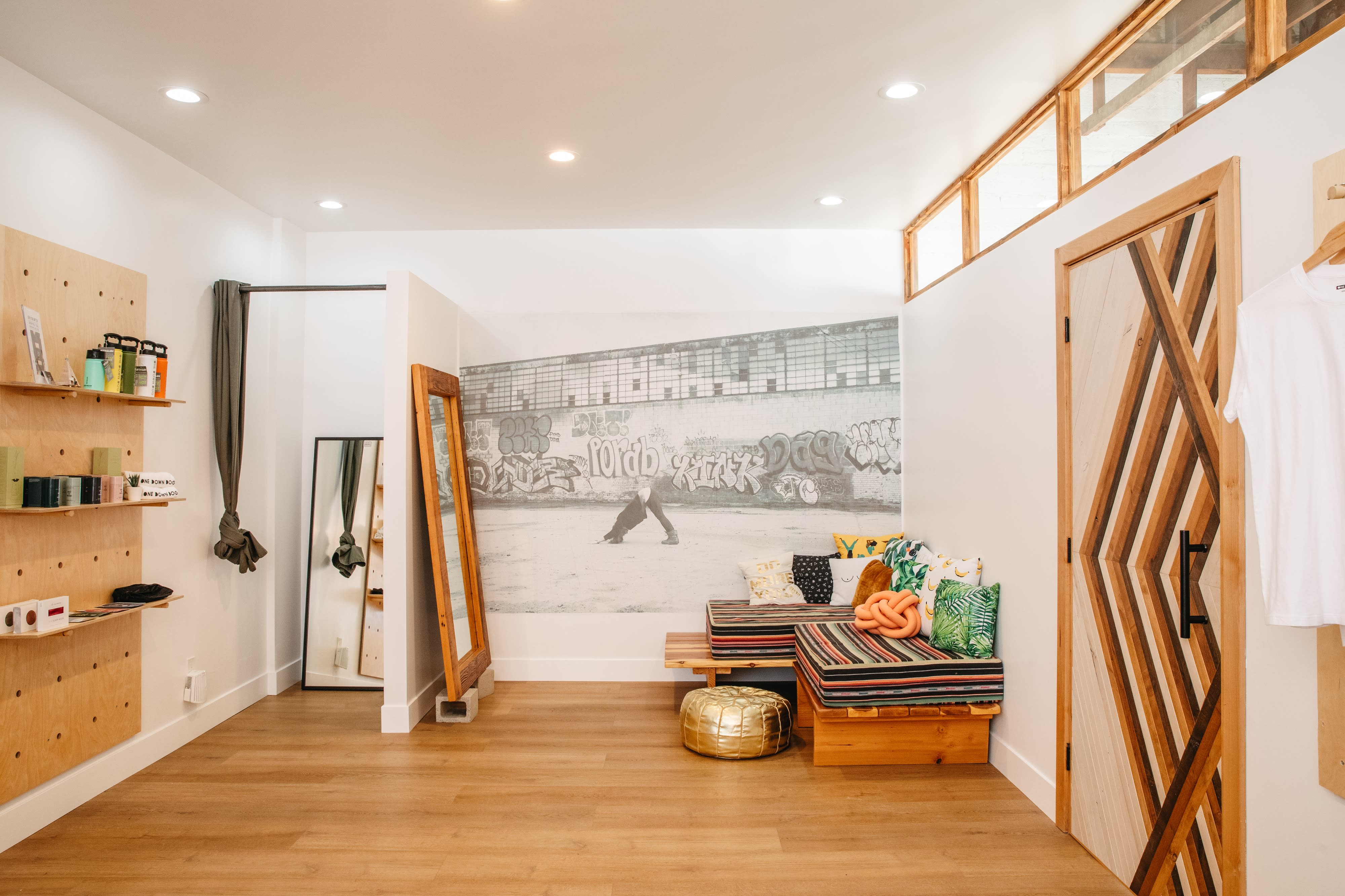 Eagle Rock Yoga Studio - NEWLY Remodeled, Bright, Quiet