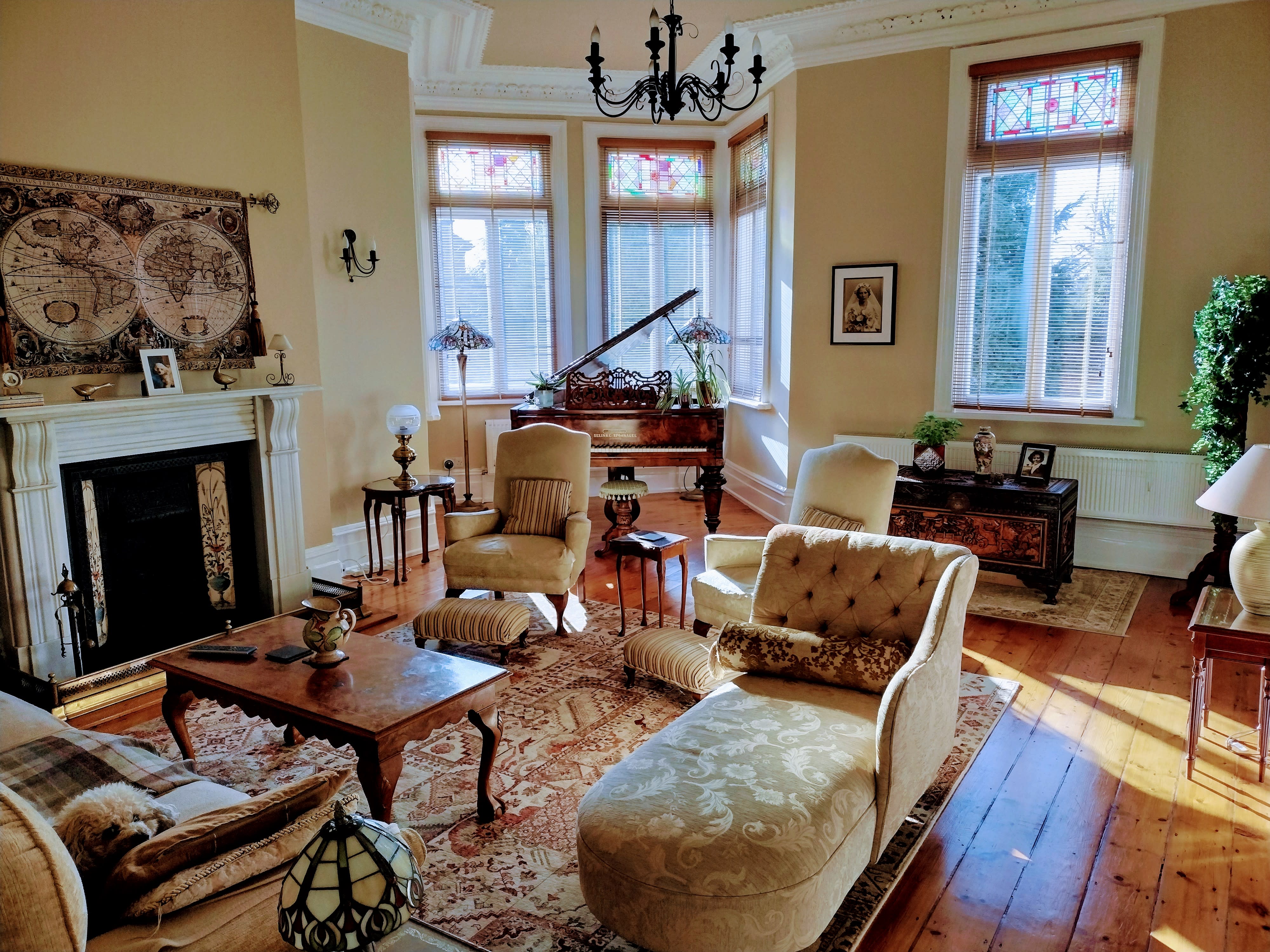 living room victorian mansion