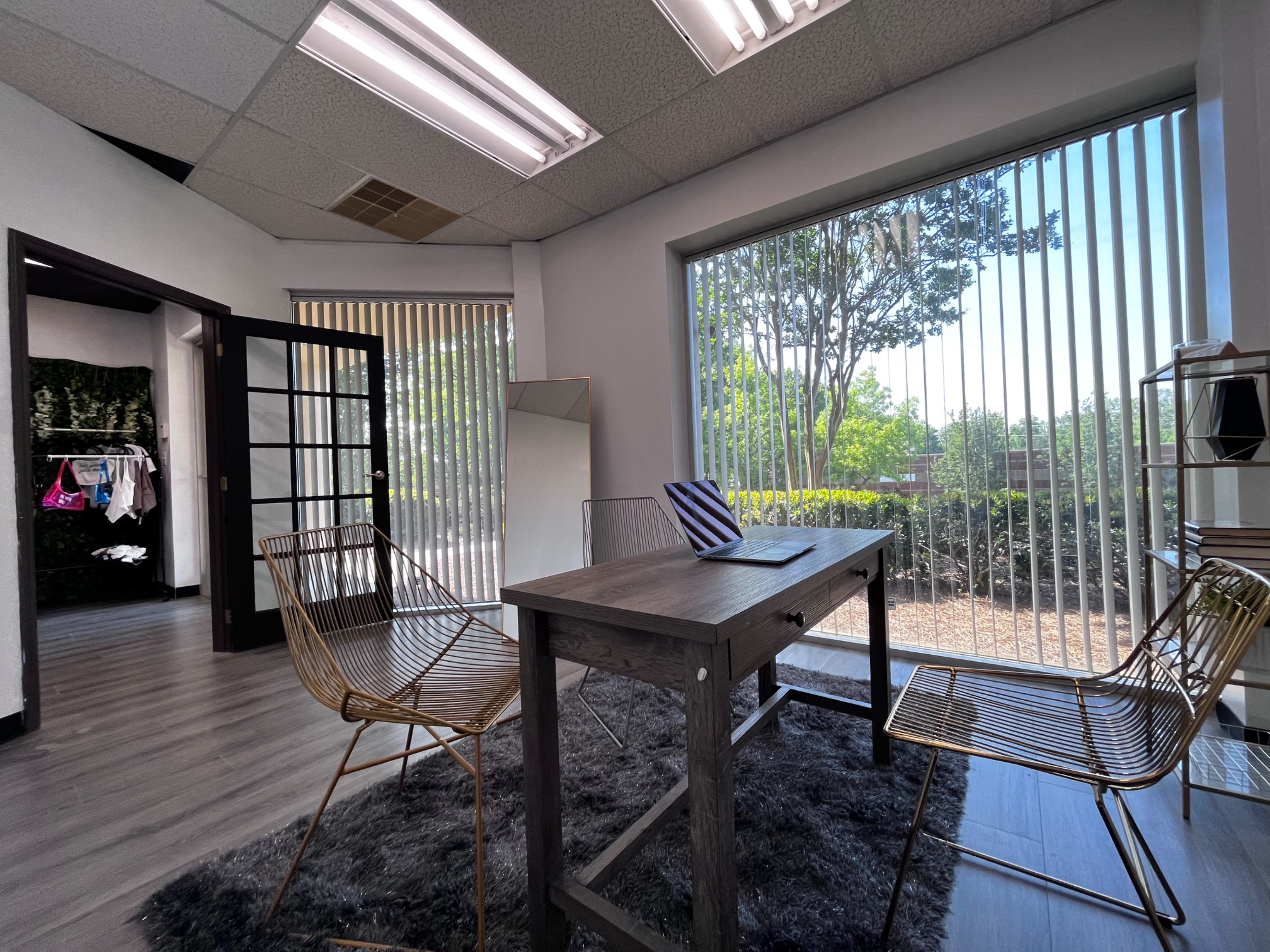 Total 78+ imagen affordable office space Abzlocal.mx