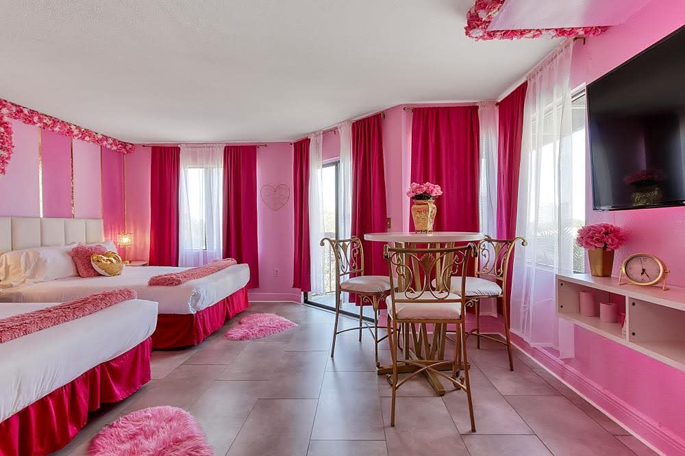 Pink Rooms Are A Vibe😩🩷, Gallery posted by HerEmpireᥫ᭡