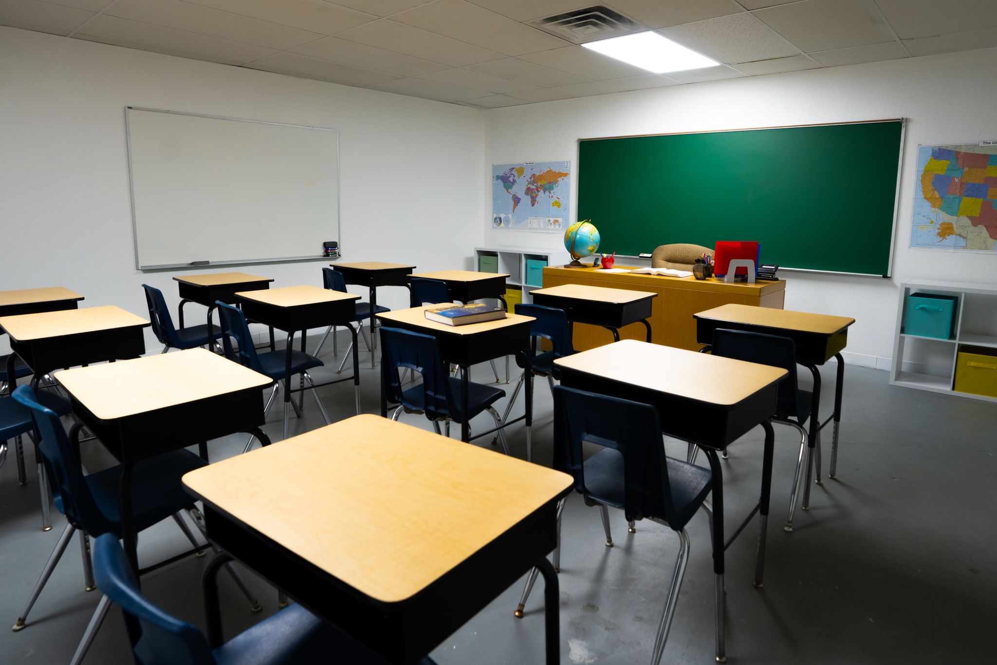 School Classroom - Seating & Locker Installation - Elworthy Office Supplies