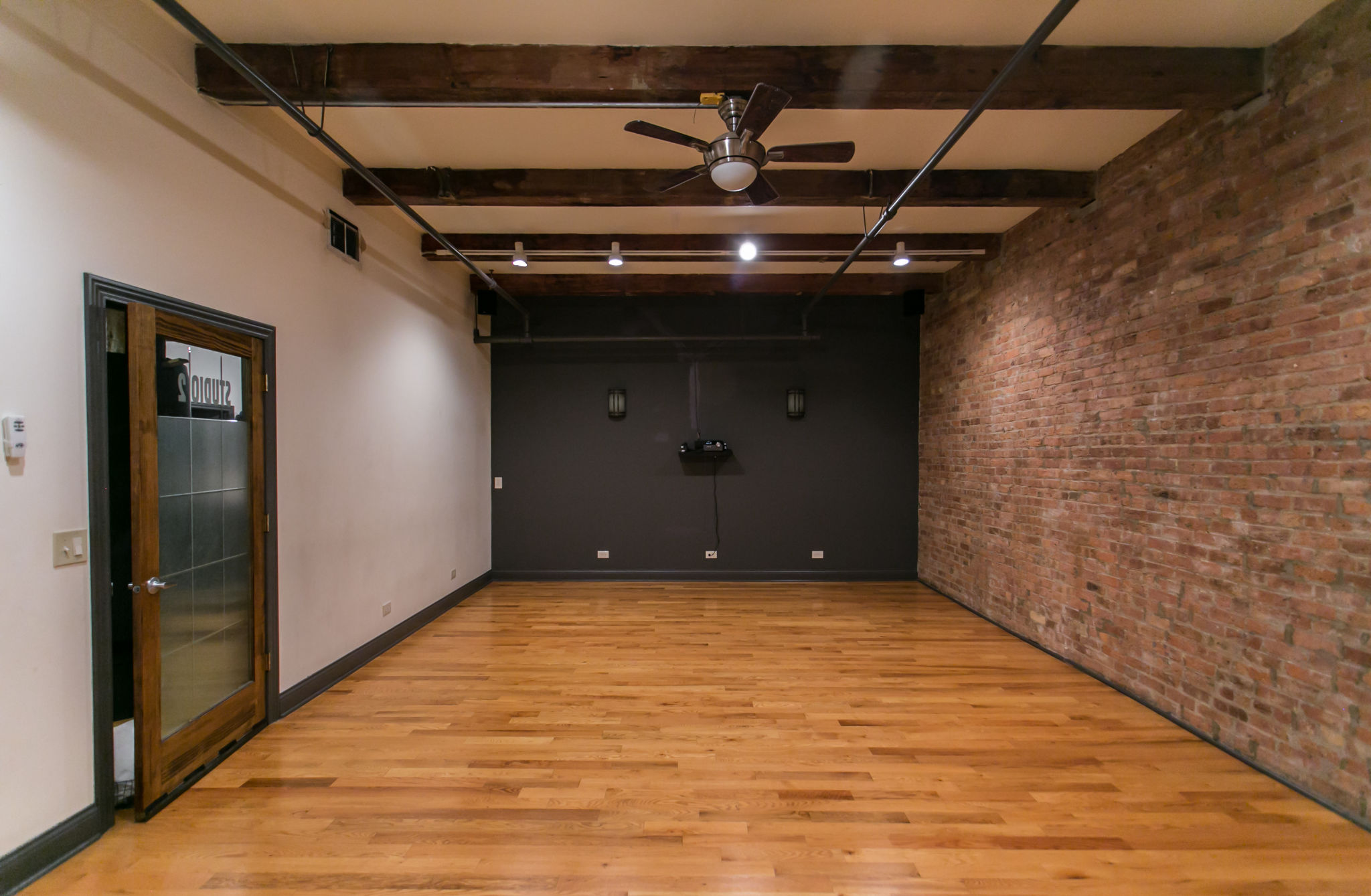 Lofted Yoga Studio - Brick + Board