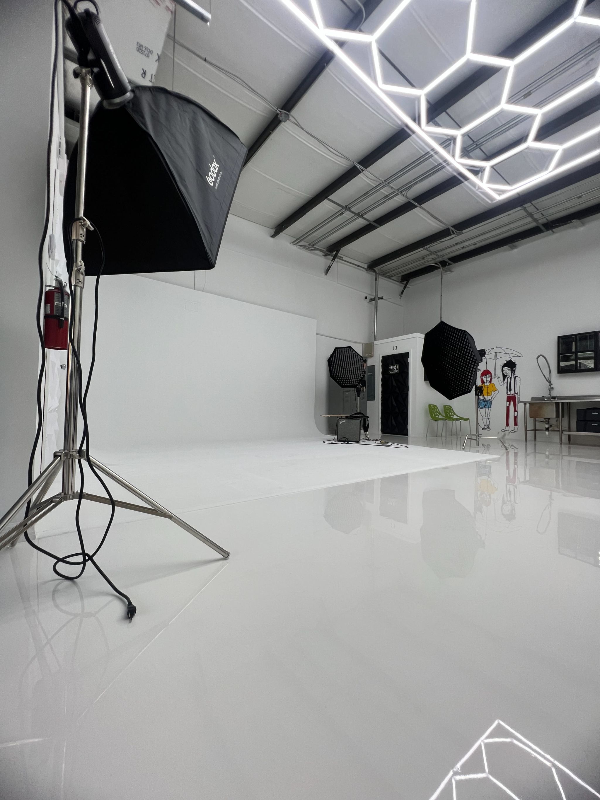 Creative Production Warehouse Studio, BOYNTON BEACH, FL