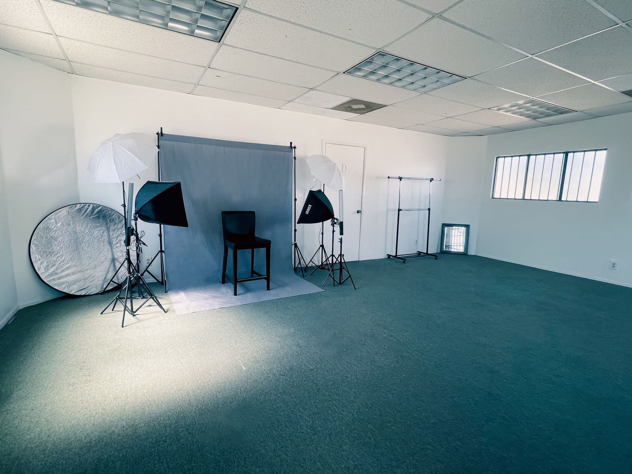 Natural/Studio Lighting Photo & Film Production Space Including Light Kits  & Backdrops, North Hollywood, CA | Production | Peerspace