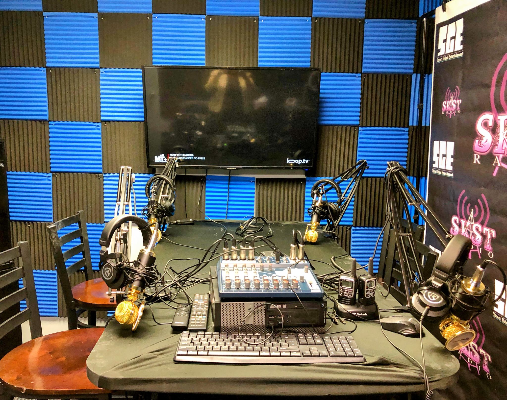 Fayetteville Podcast Studio helps teach local podcasters