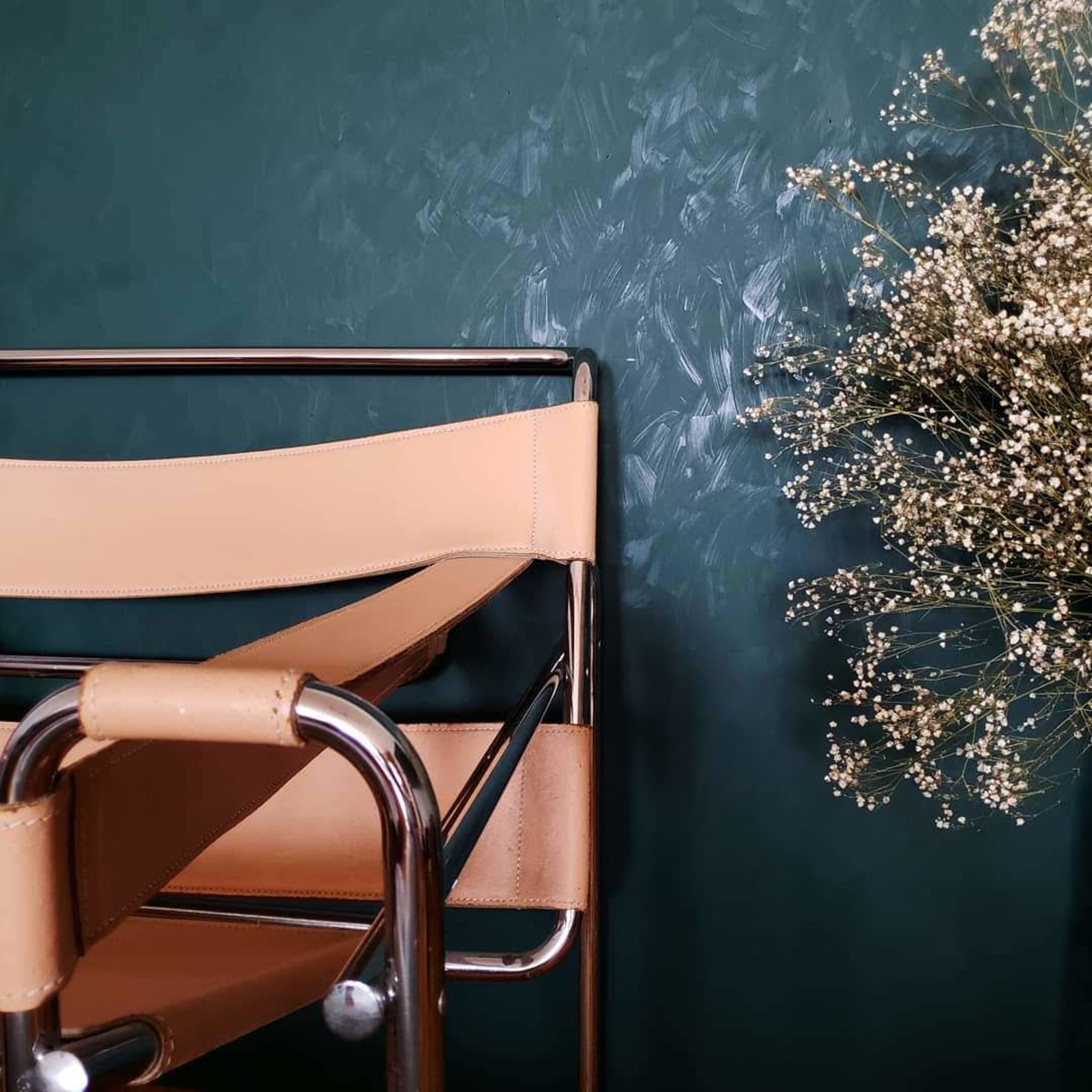 Versatile Loft With Various Wall Styles And High Ceilings In The Arts District Near Bestia 2 Gated Parking Spots A Fire Escape