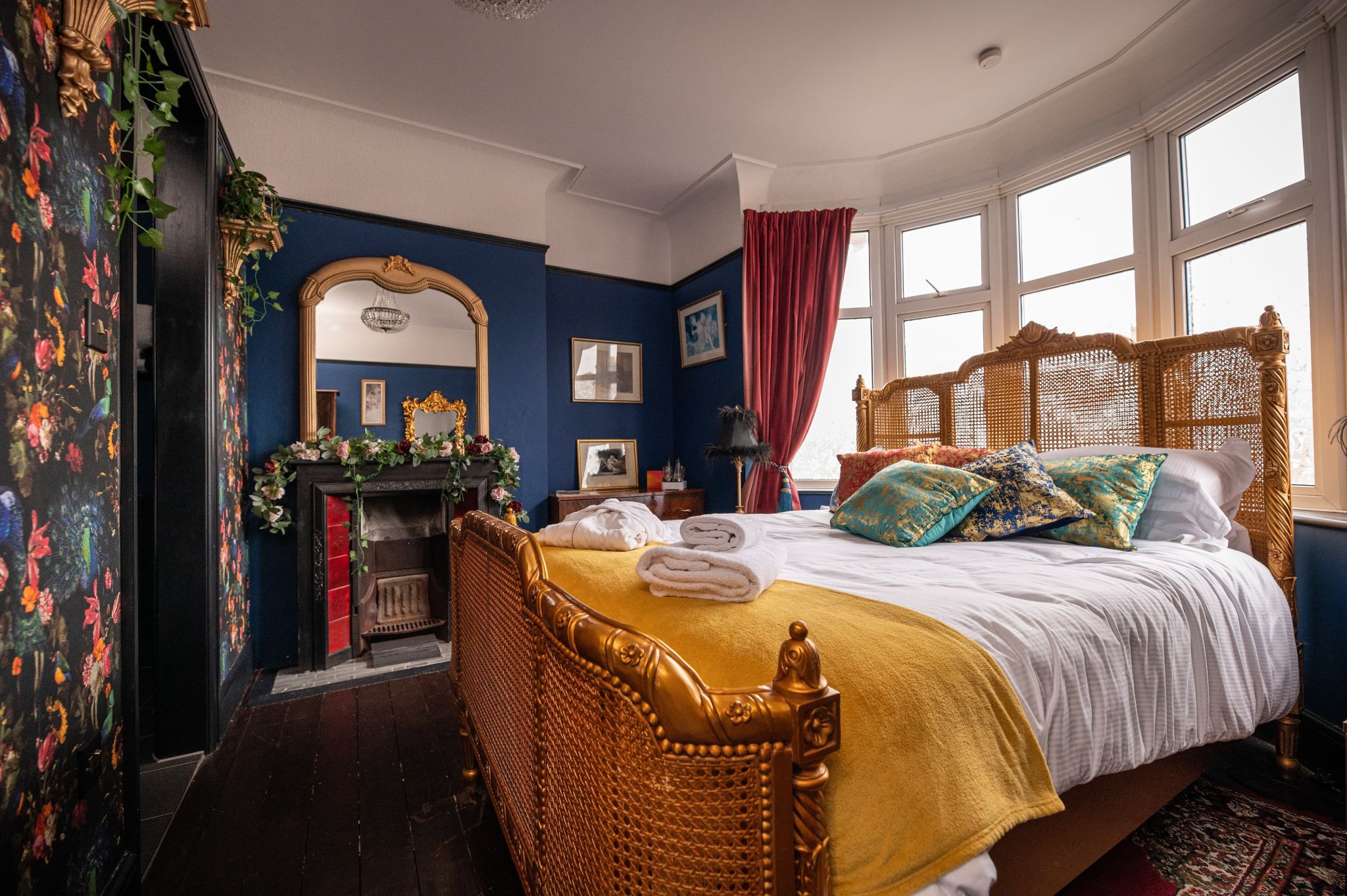 Spacious Eclectic, Flawsome Designed Period Property In, 52% OFF