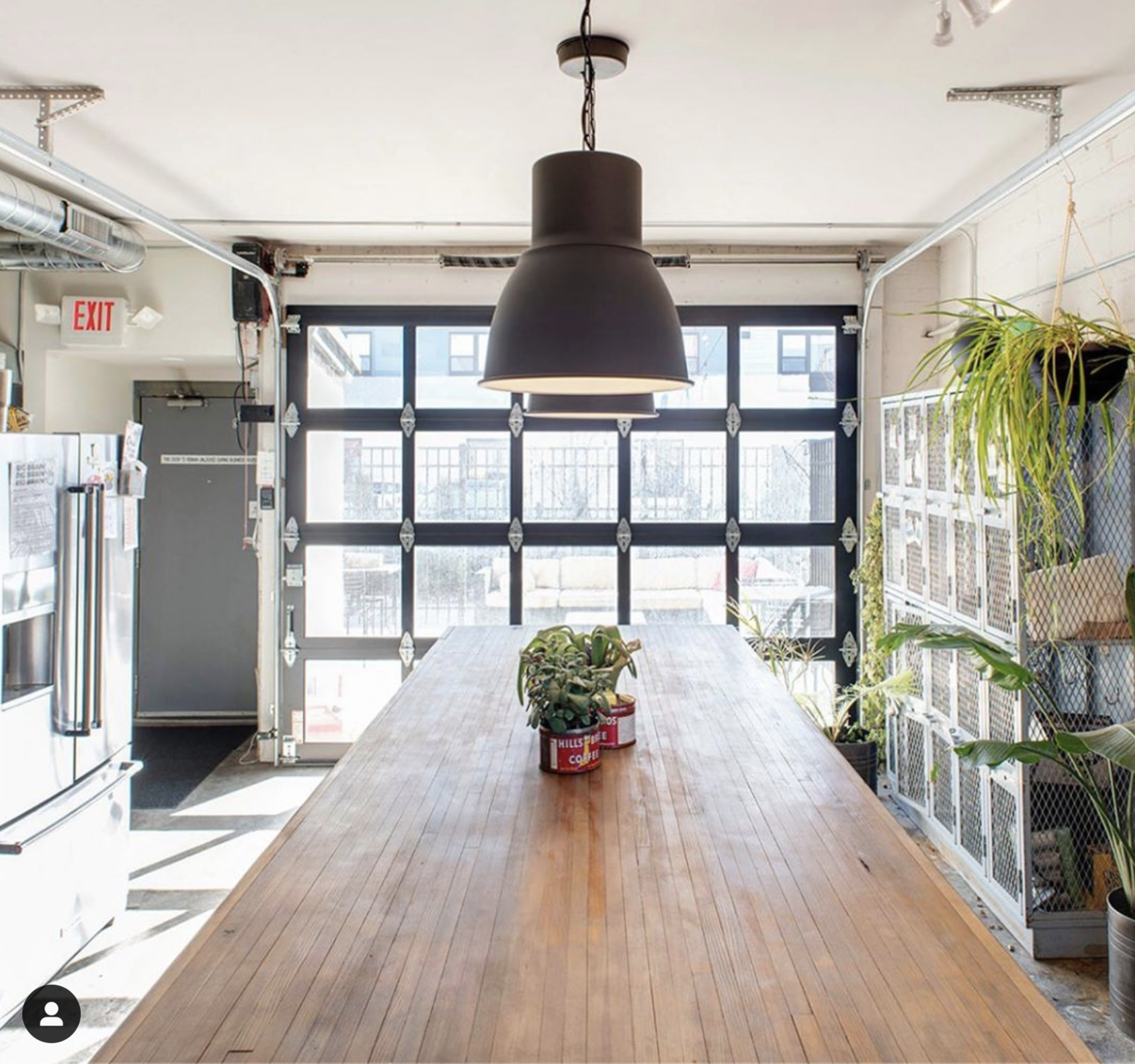 Bright Refreshing Kitchen Outdoor Lounge As Creative Backdrop