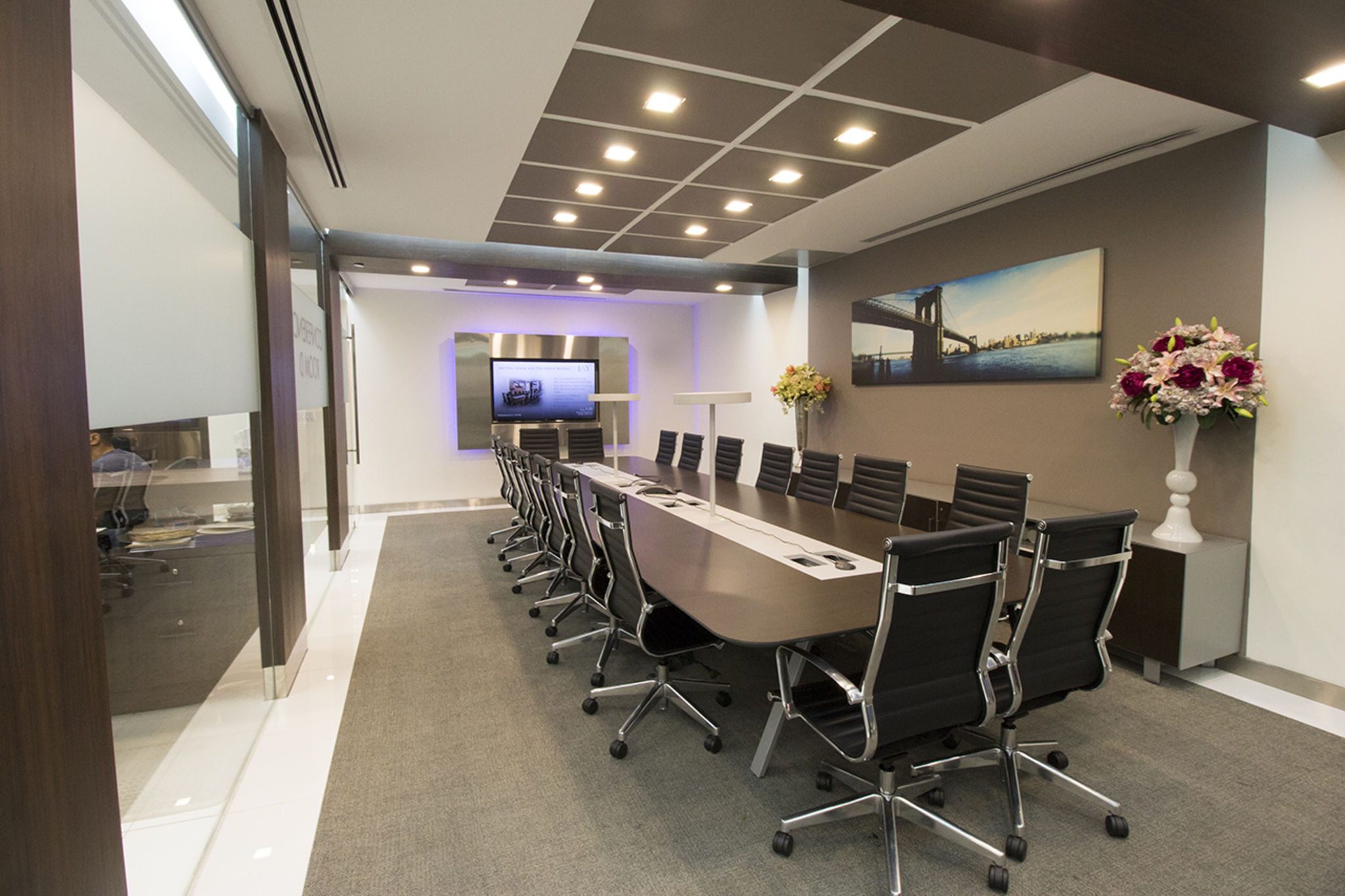 Large Midtown Glass Conference Room Meeting Room D Hs