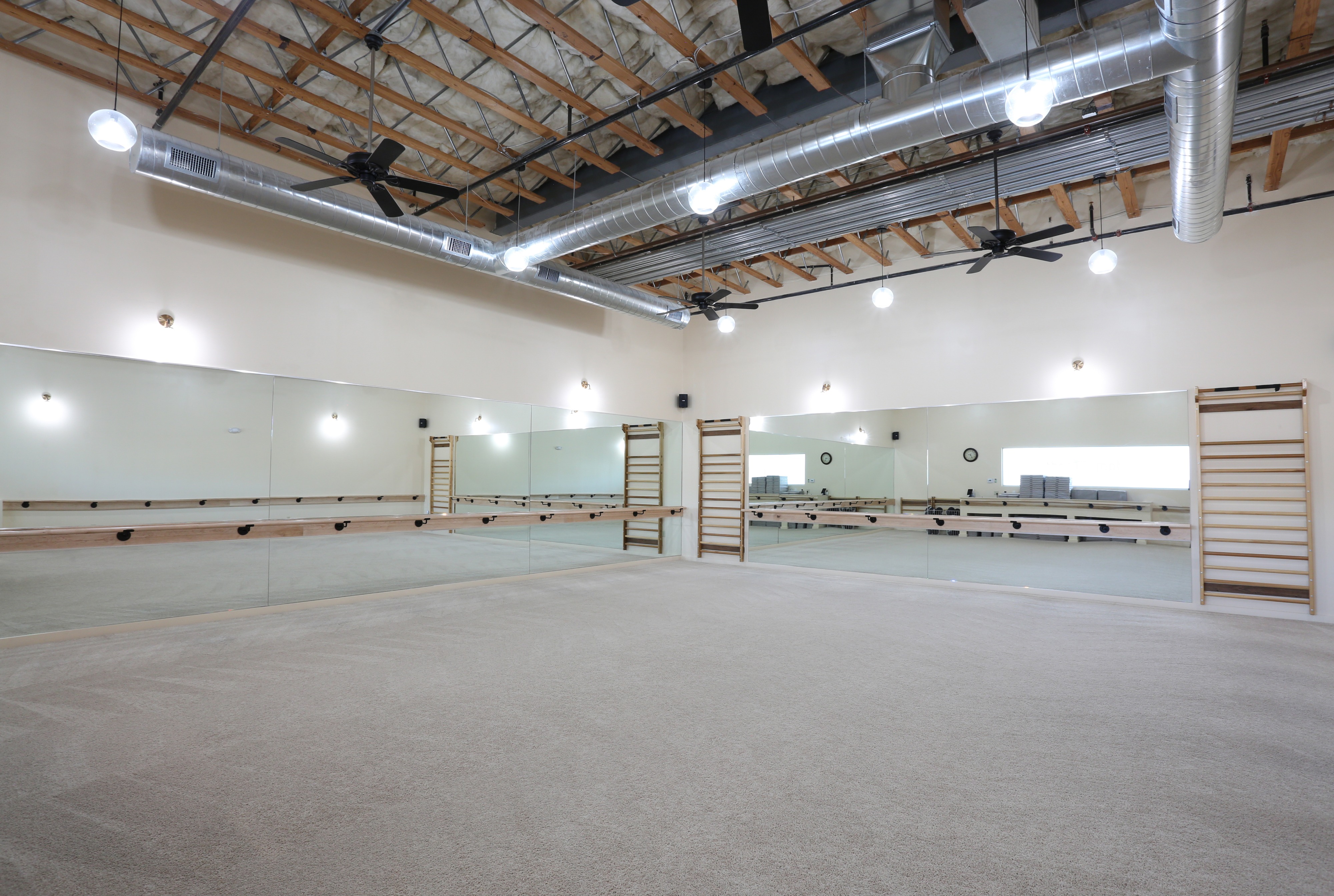 Fitness Dance Studio With Carpet And Ballet Barres Livermore Ca Event Peerspace