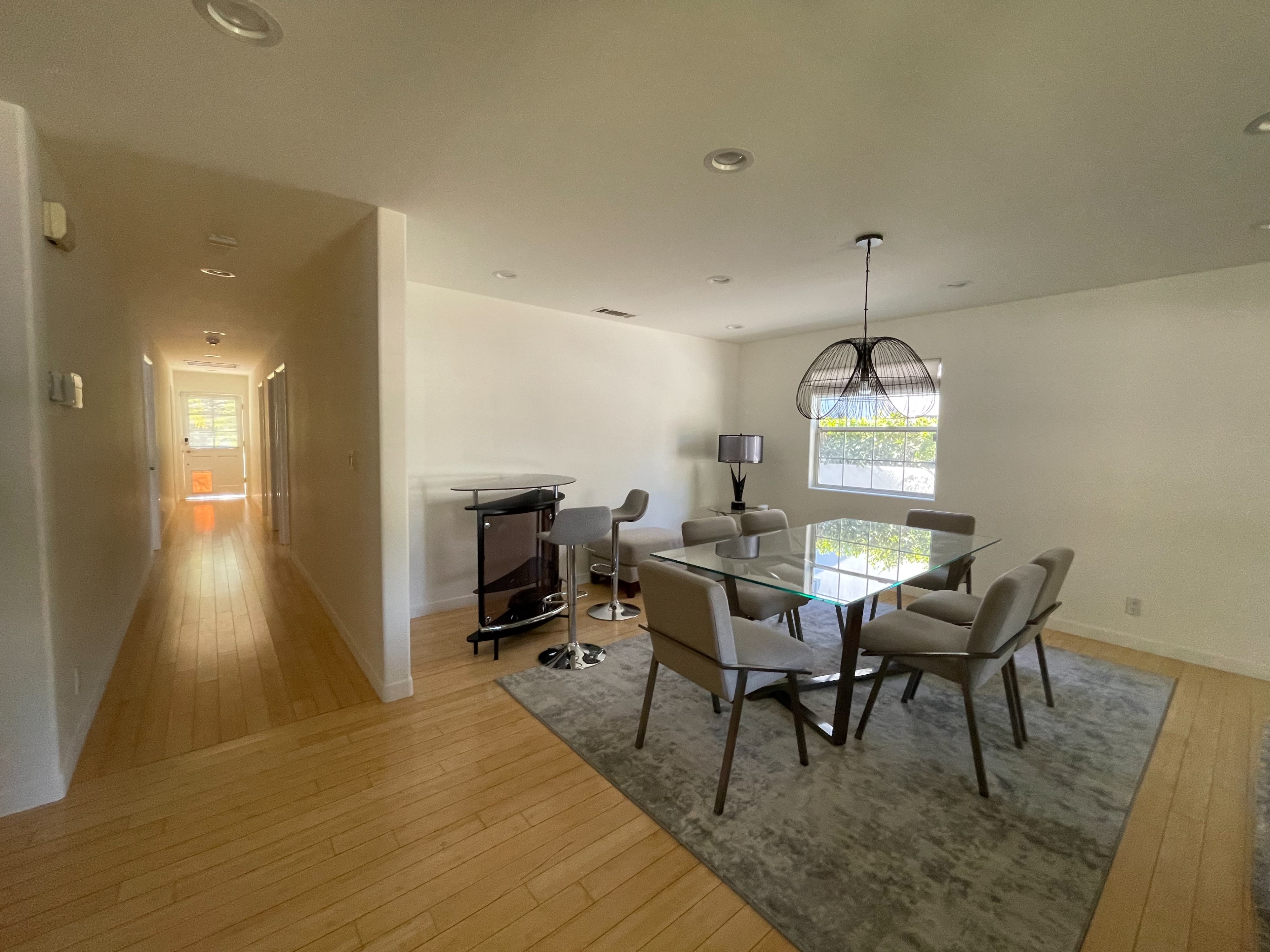 Charming Bright Traditional Home in Sherman Oaks, Sherman Oaks – Updated  2024 Prices