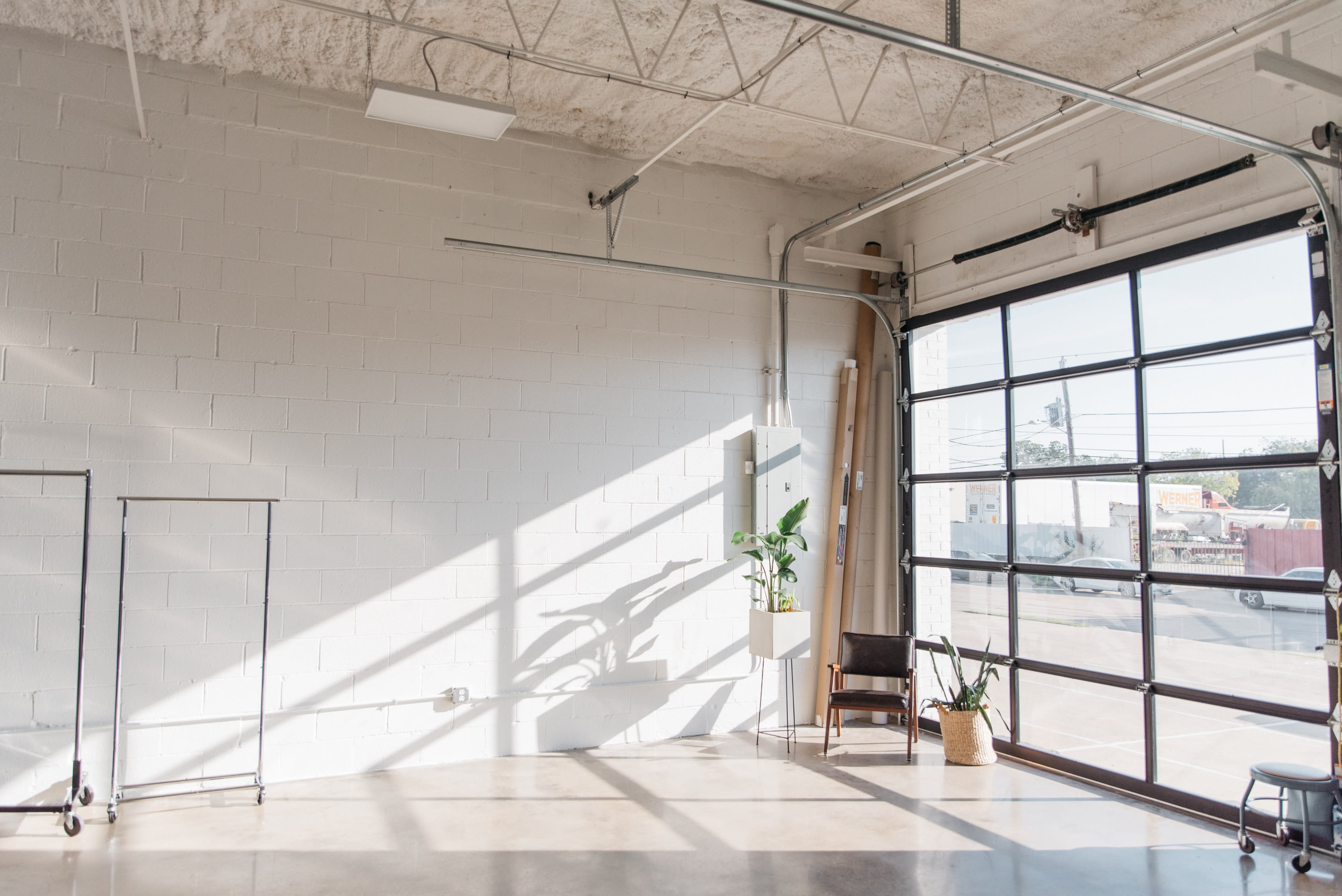 Ladder Bathroom Spacesaver- White - Top Notch DFW, LLC