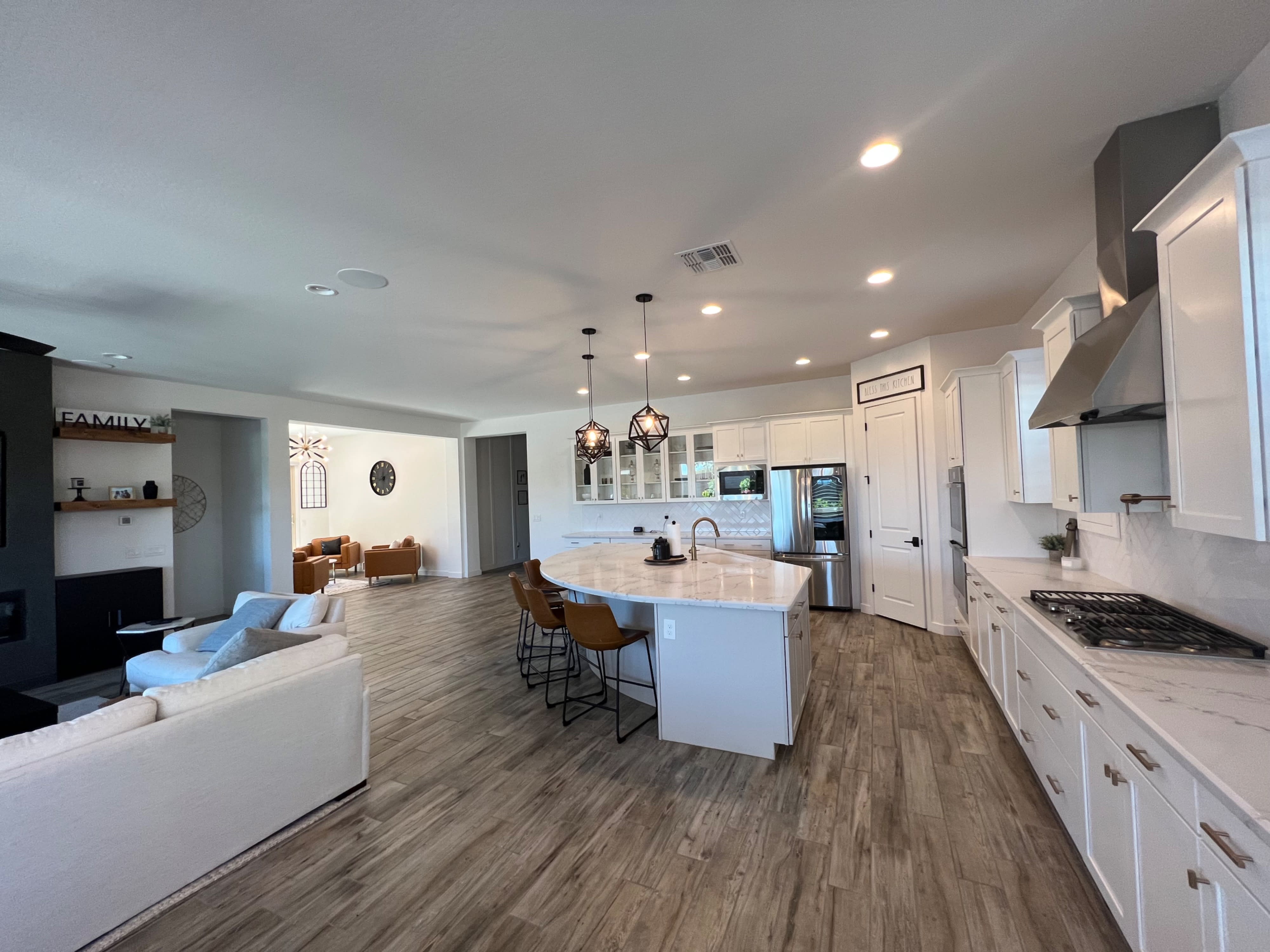 Modern Gourmet Kitchen, Gilbert, AZ, Production