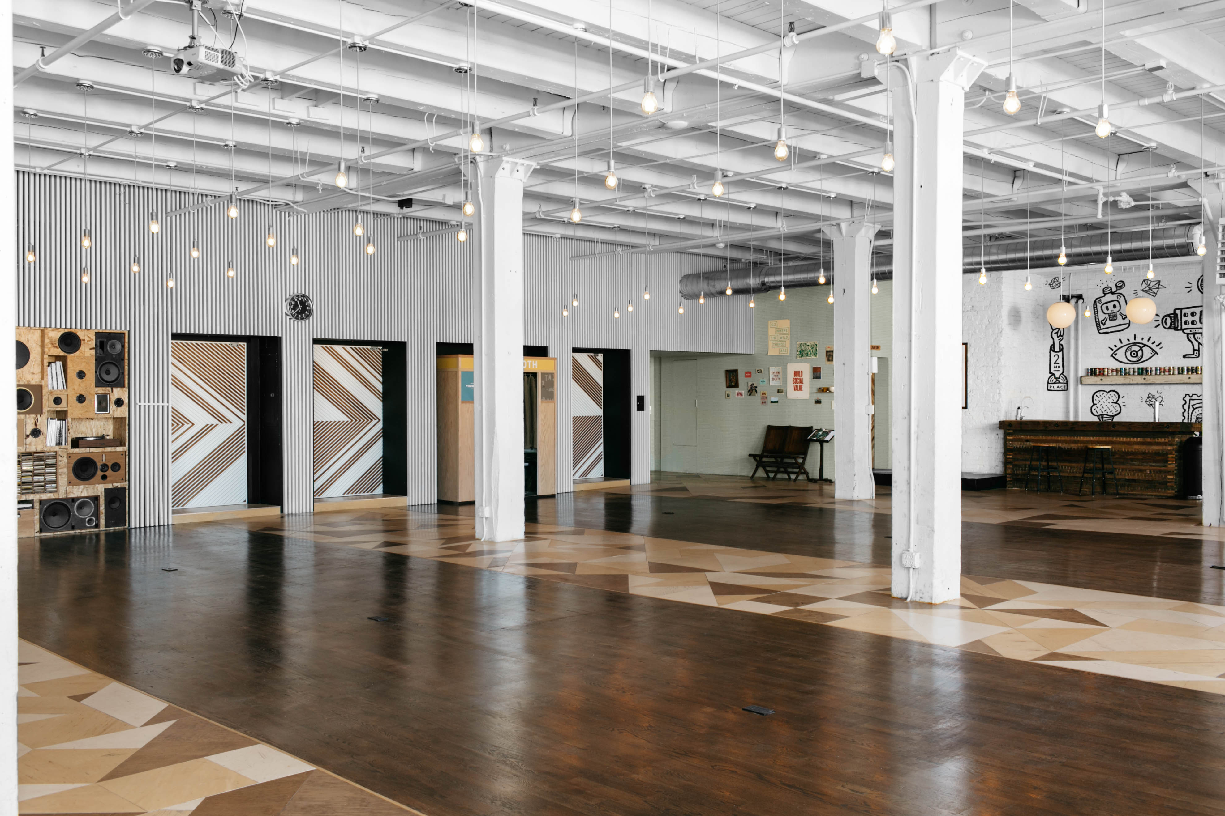 Contemporary Loft Space In West Town Chicago Il Event Peerspace