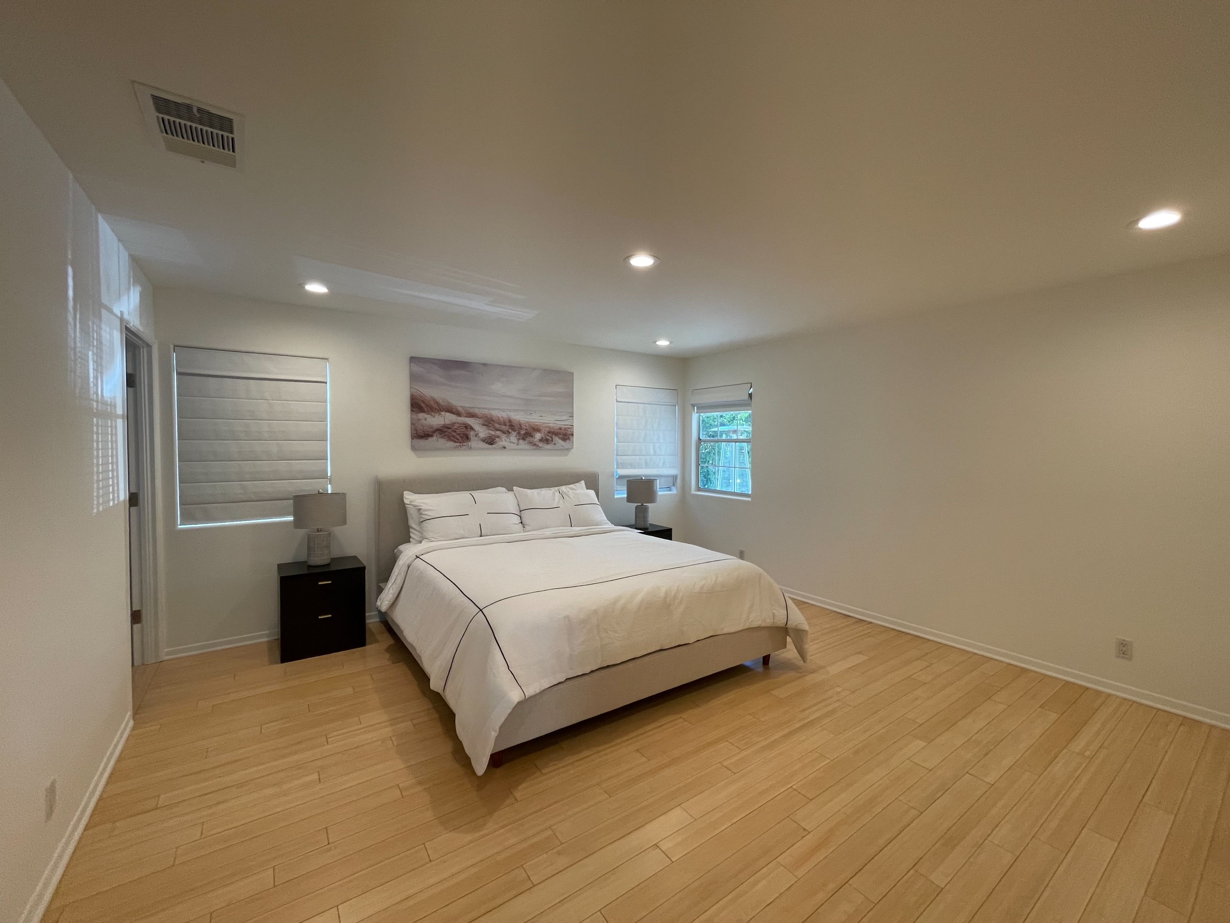 Charming Bright Traditional Home in Sherman Oaks, Sherman Oaks – Updated  2024 Prices