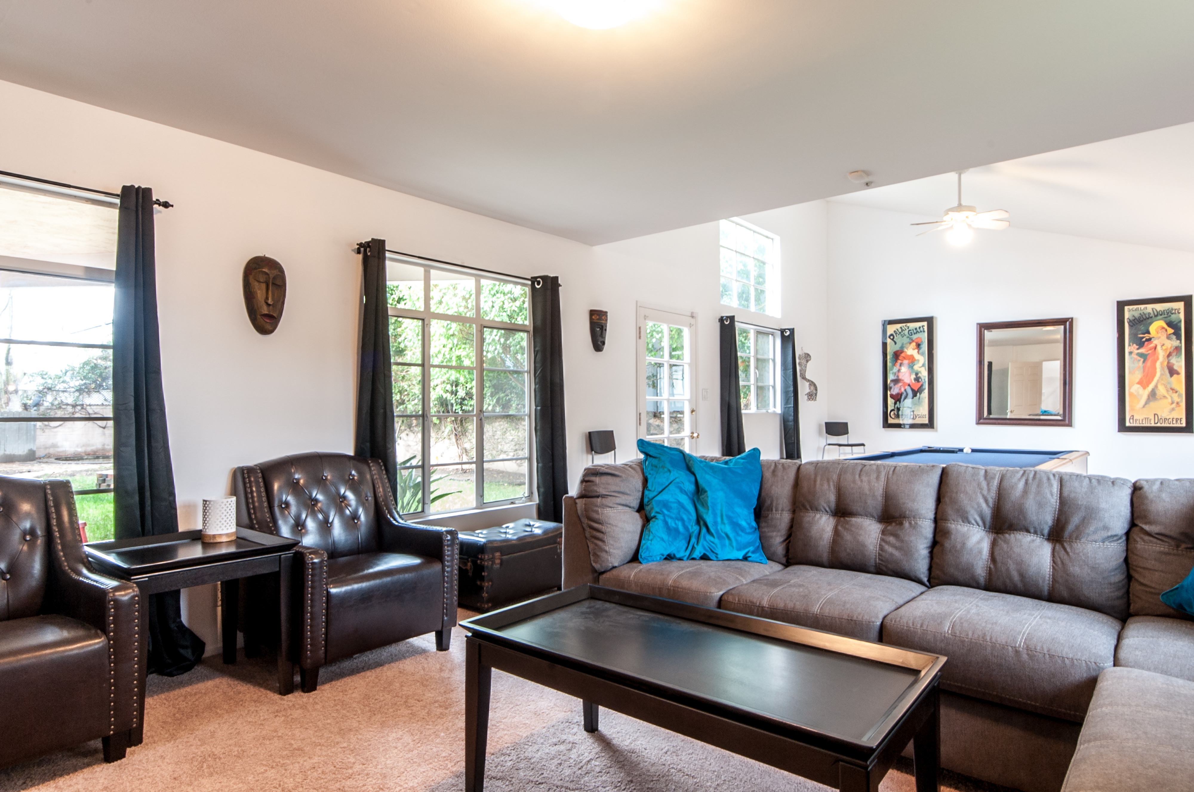 Marina Del Rey Spacious Home With Great Flow And Lots Of Seating