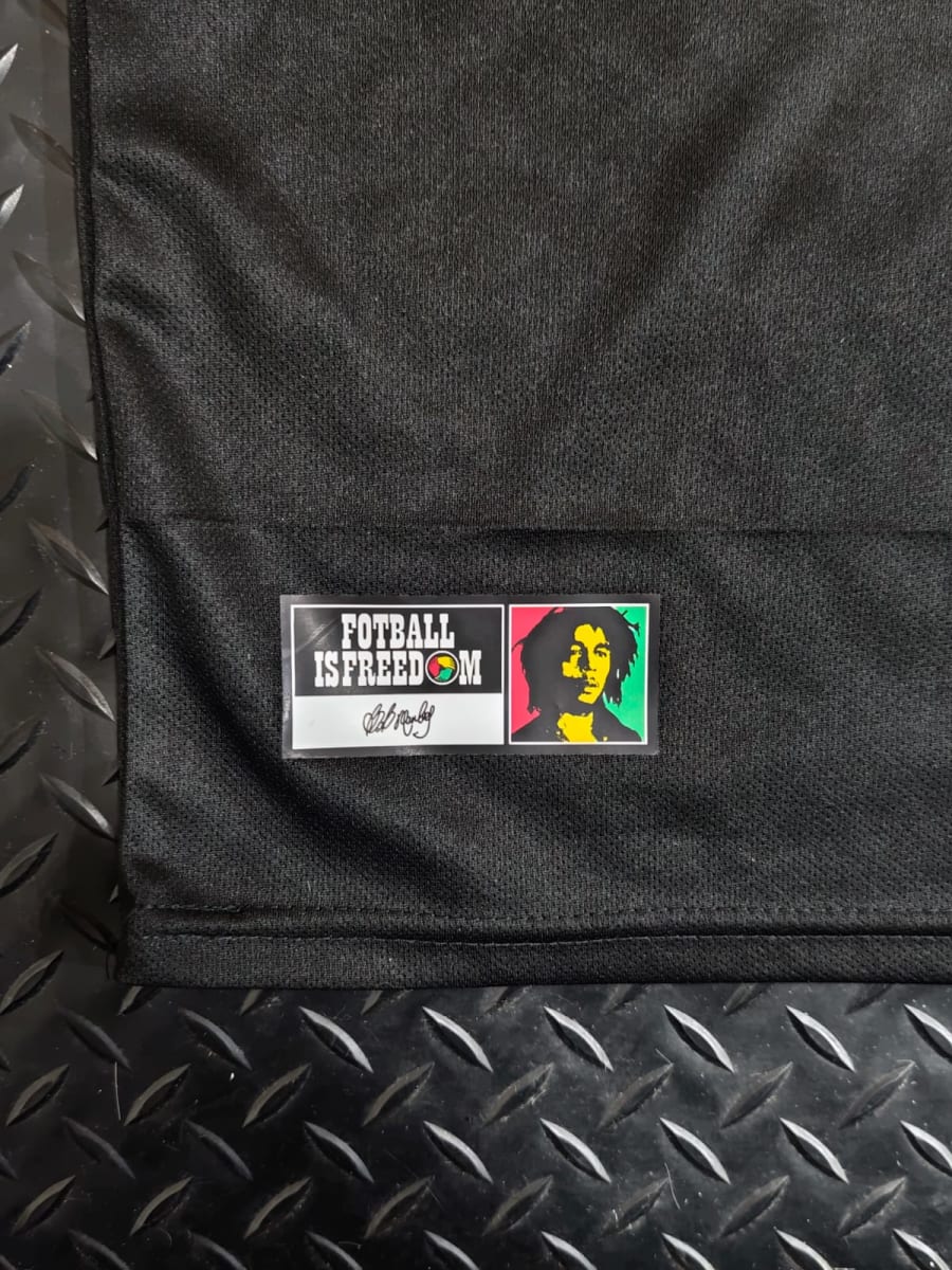 Jamaica x Bob Marley Rasta - Negra con mangas verde y roja - foto 5