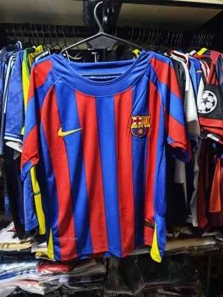 Barcelona Titular 2005/06 - Ronaldinho #10