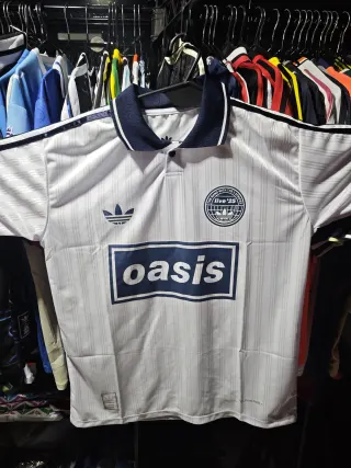 Oasis Blanca y Azul Oscuro