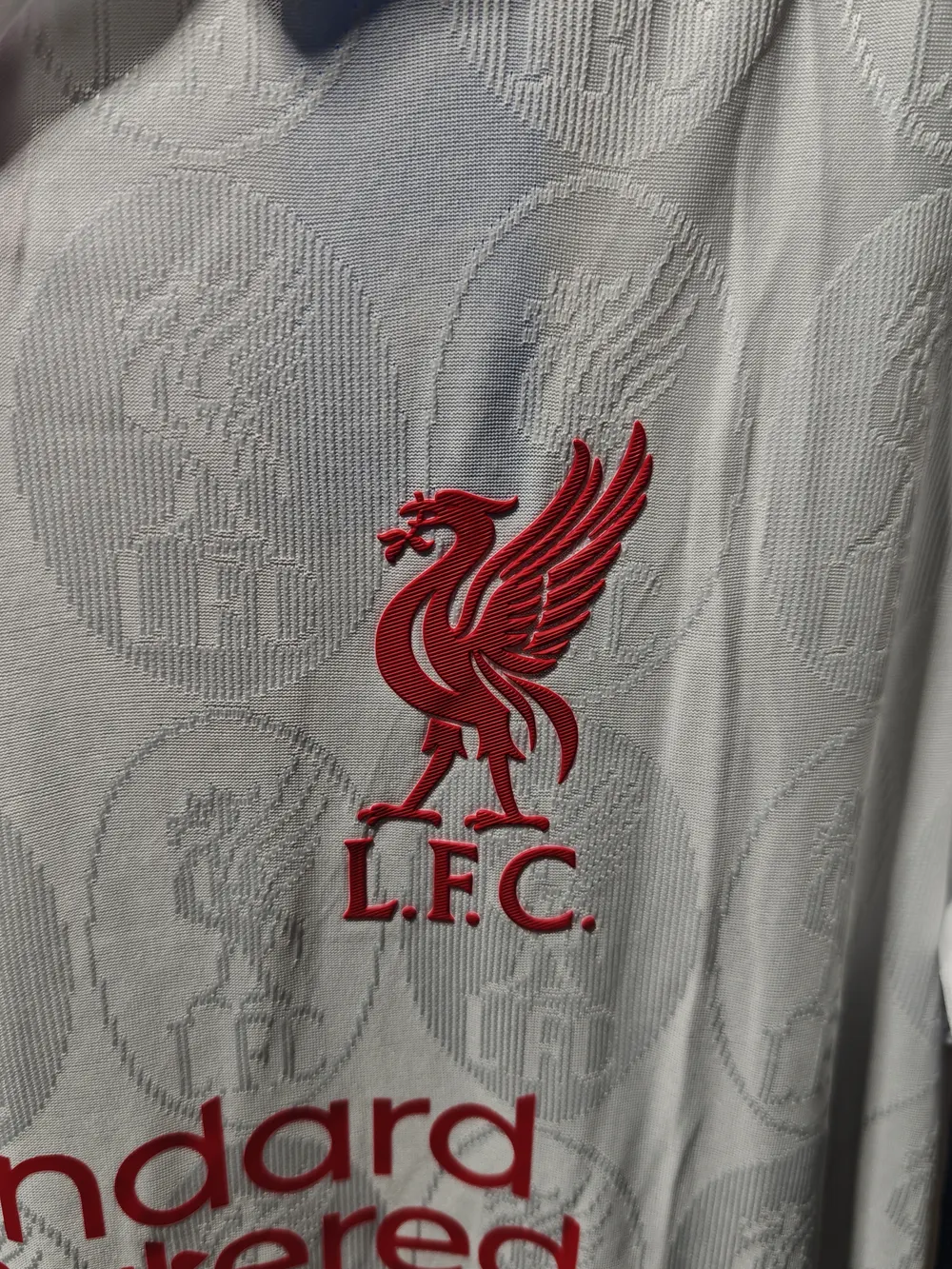 Liverpool Suplente 2026/27 - foto 2