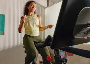 Peloton Groove class on Bike