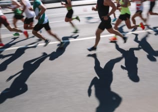 group of people running a marathon