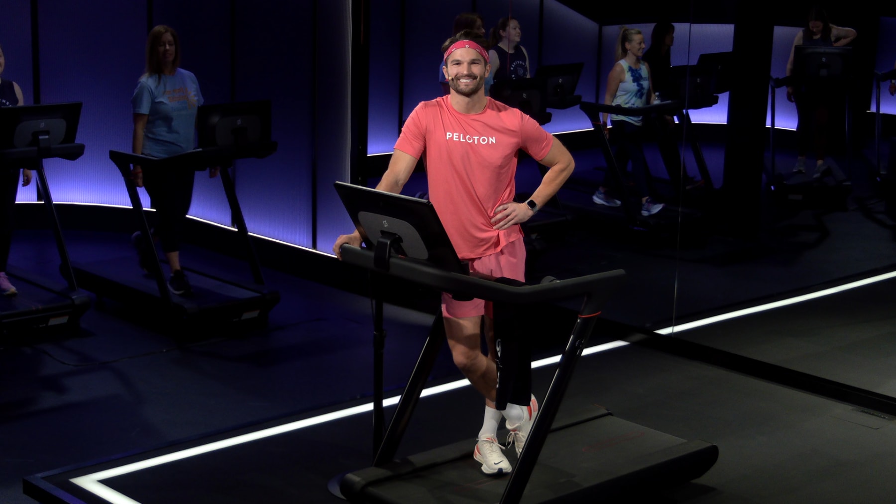Peloton treadmill walking classes 2025