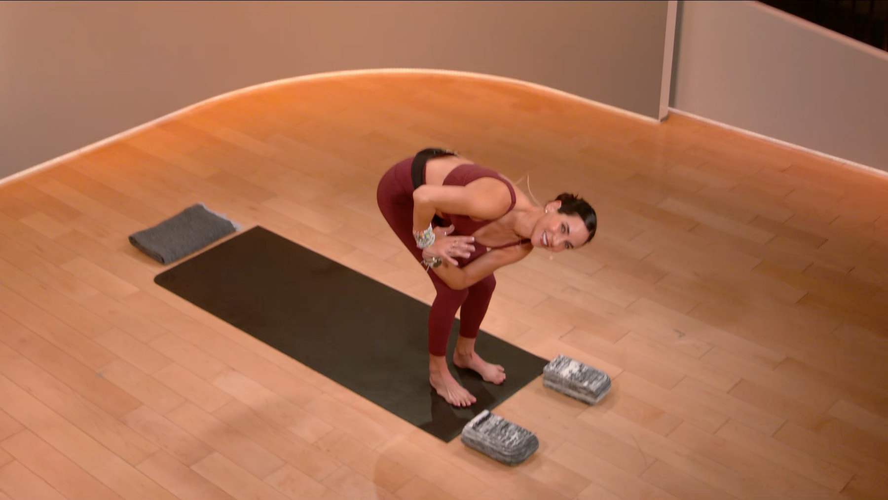 Peloton free yoga top