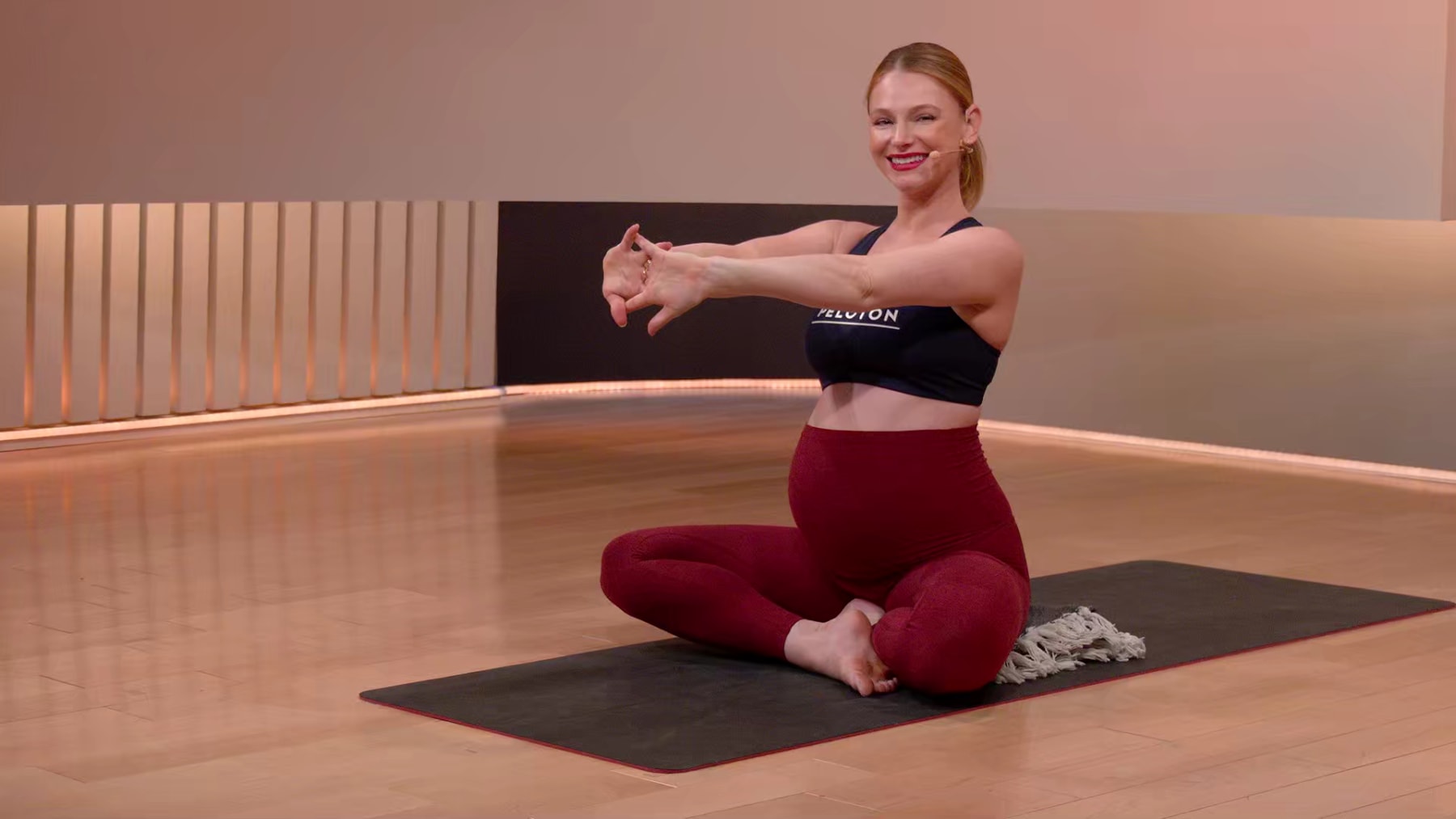 10 min Focus Flow: Wrists