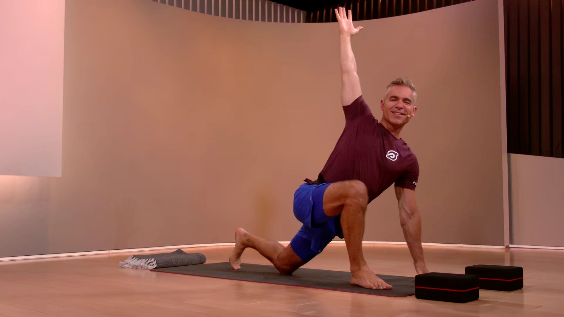 20 min Grounded Yoga Flow
