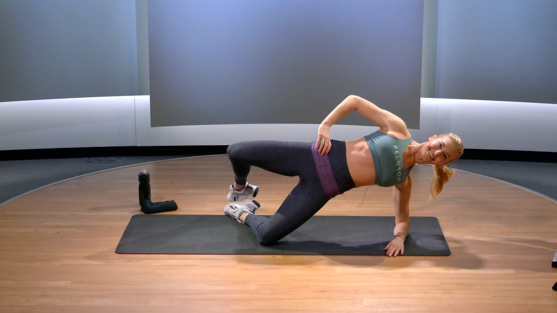 30 min Bodyweight Strength
