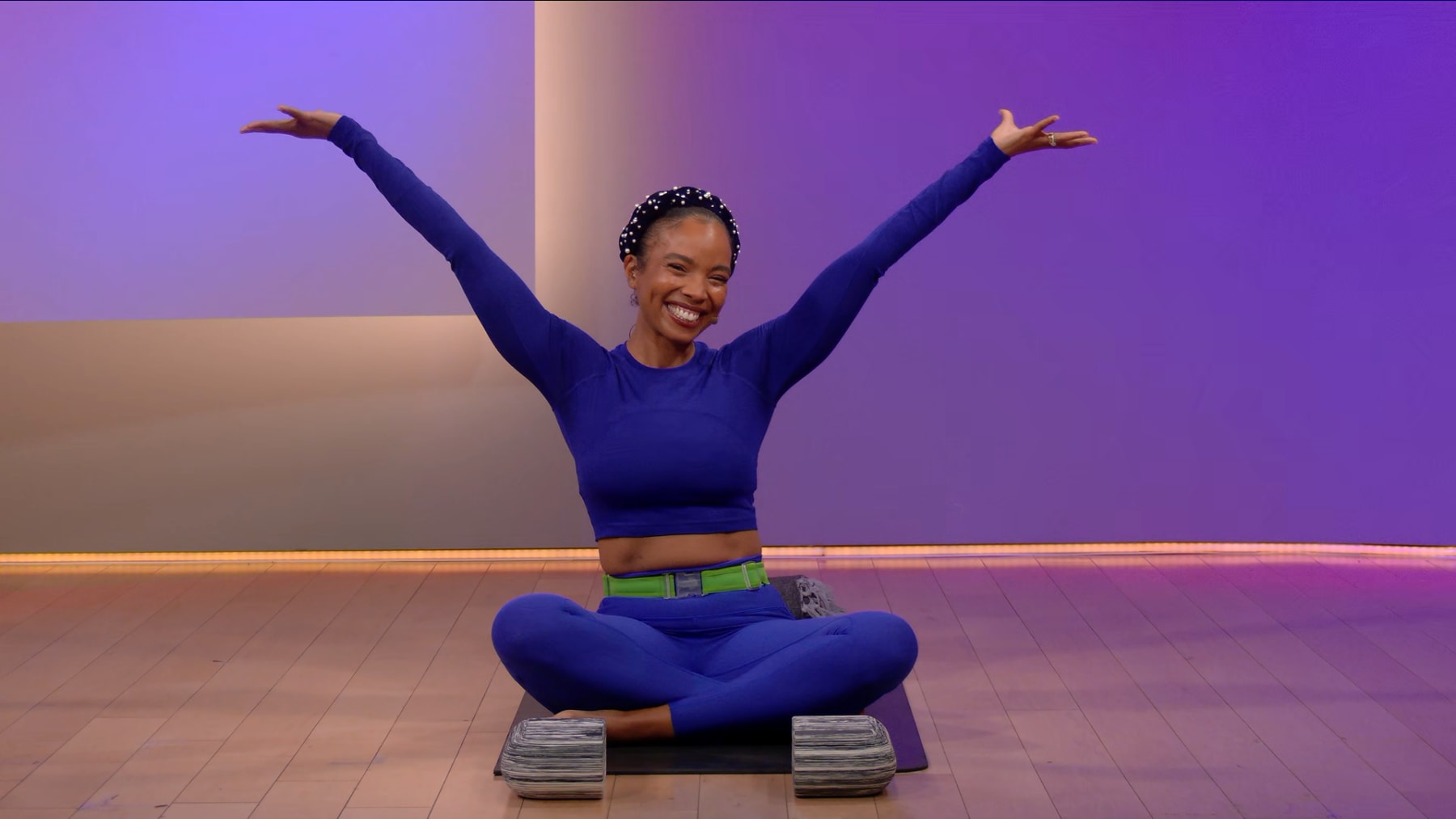 30 min Billie Eilish Yoga Flow