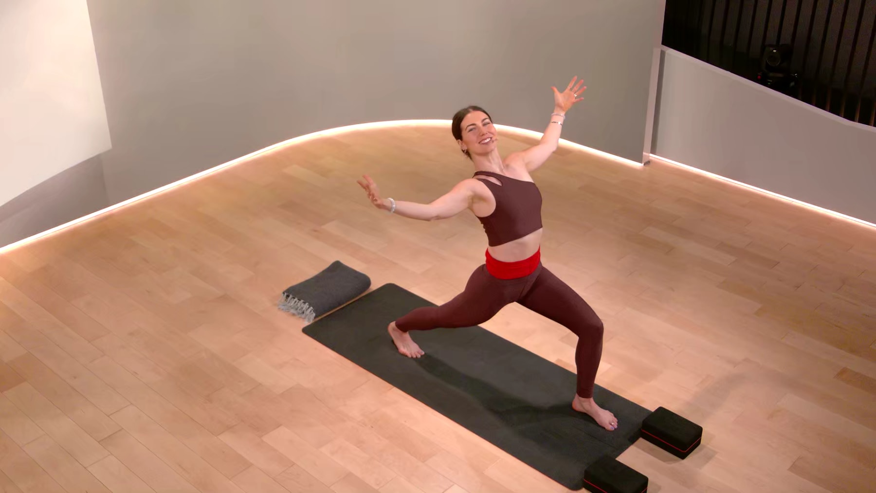 45 min Beyond the Pose: Intention