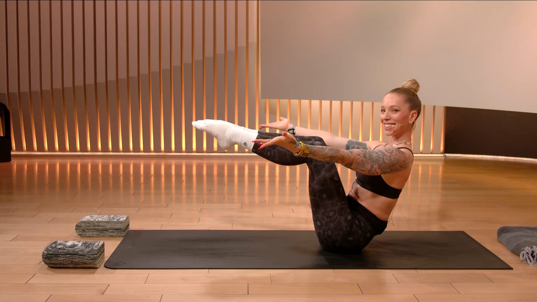 30 min Yoga Conditioning: Full Body