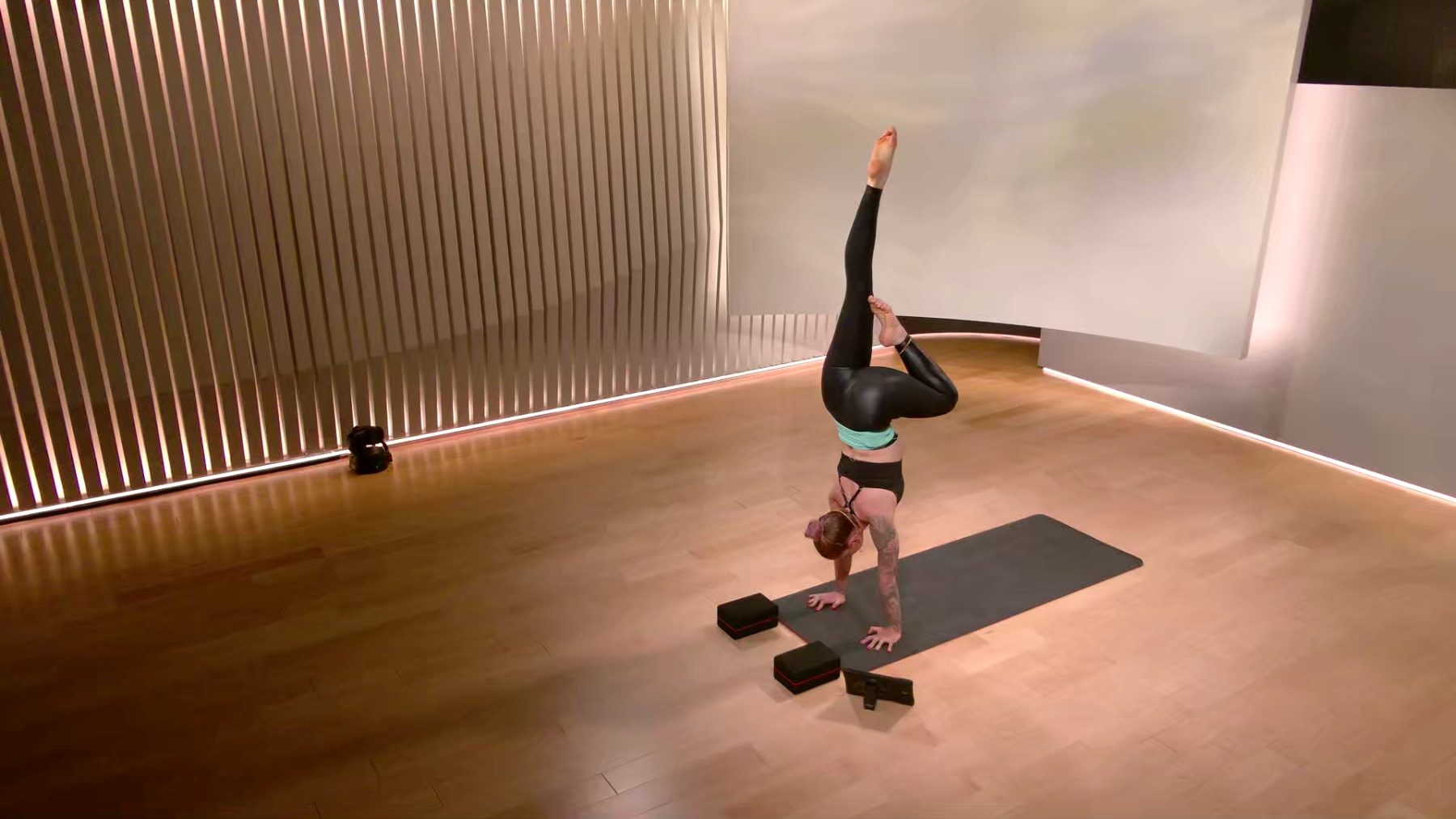 45 min Focus Flow: Arm Balances