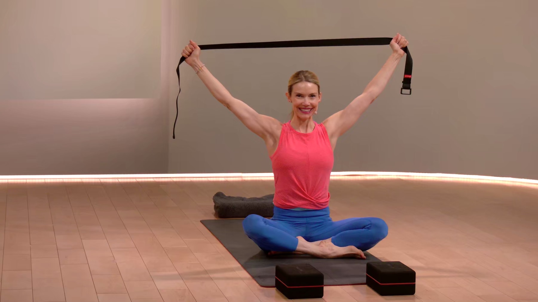 20 min Focus Flow: Shoulders