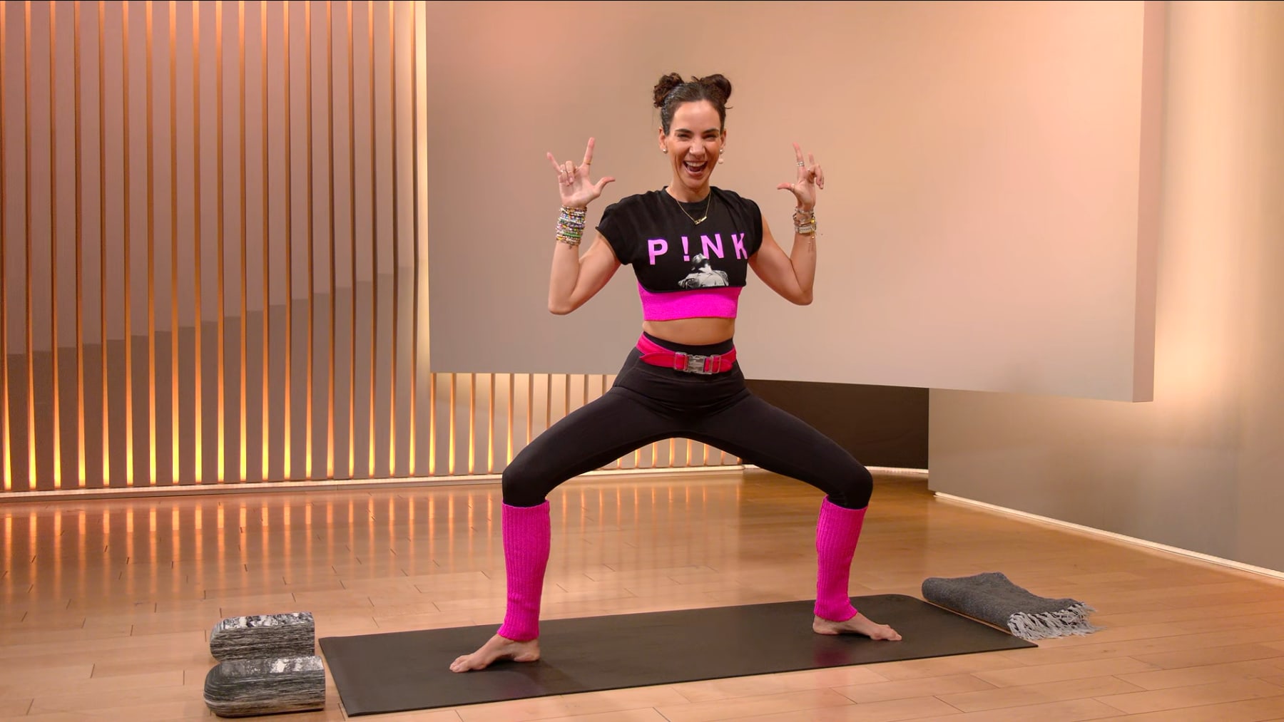 30 min P!nk Yoga Flow