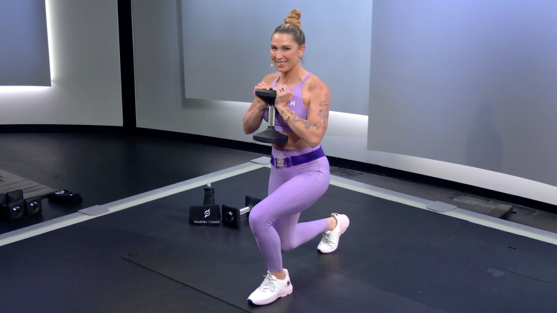 30 min Glutes & Legs Strength